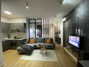 Kristal Center, Studio,near Artificial Lake