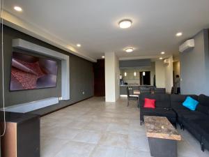 Amplio departamento lujoso 3B