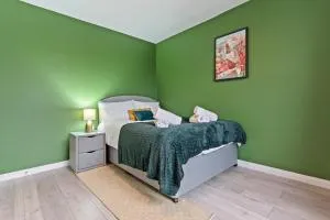 3 bedroom House for Contractors,Workers,Relocation,Insurance,Family, Free Parking, Dover - Temple Ewell