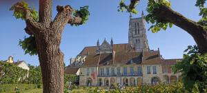 Duplex77 Near Disney