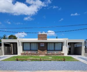 Casa en calle Mondello, Piriápolis - Unrated properties in Piriápolis