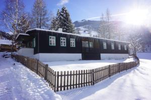 Ferienhütte mit Außensauna - 3hvězdičkové hotely ve městě Grossarl