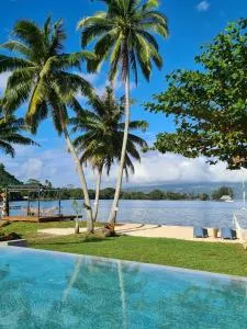 Sublime Tahiti Beach Retreat - Paui