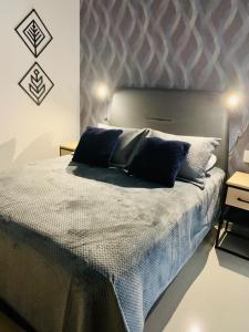 Departamento con vistas panorámicas y piscinas preciosas