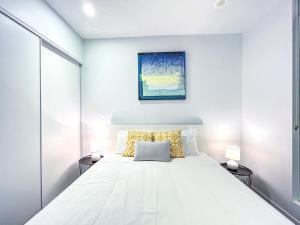 Fantastic View 2br1ba In Cbd Wifi Balcony