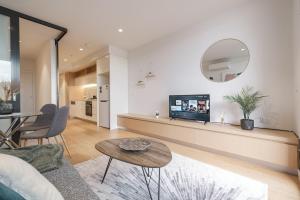 Richmond New 1br1ba Free Park Outdoor Bbq