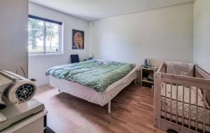 Awesome Home In Vislanda With Wifi