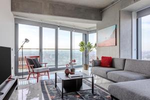 Beautiful Elegant 1BD Private Terrace Gem! #333