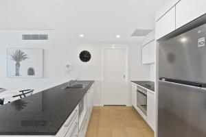 Broadbeach Bliss, 18th Floor Sierra Grand Oasis