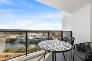 Broadbeach Bliss, 18th Floor Sierra Grand Oasis