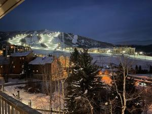 Penthouse Condo In The Heart Of The Ski Area!