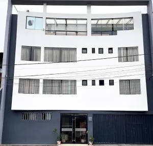 COSMOPOLITAN INN - Yangas