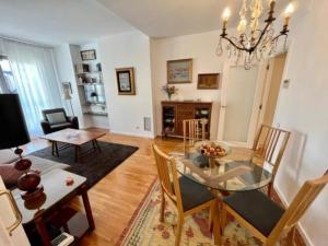 Apartamento con 2 Dormitorios, Elegante y Céntrico en Rambla Catalunya - ES-341-2
