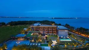 Hotel Indigo Suzhou Yangcheng Lake by IHG - Kunshan
