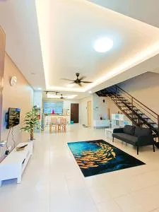 Zen Clan Homestay Scientex with wifi, aircond, water heater - Kampong Kong Kong