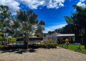 Finca Turística Peñoles - Cerca de Charcos y Cascadas - Finca Rústica en San Carlos, Antioquia