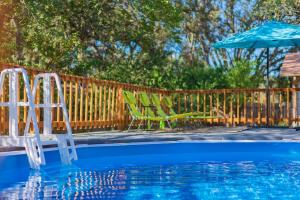 Private Pool & Game Room near Six Flags