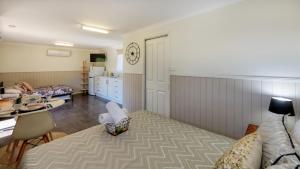 Silver Wattle Cabins