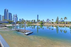 Riverside 4 Bedroom House Unit in Surfers Paradise