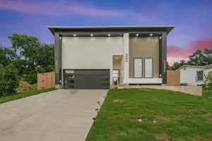 Southern Luxury Home - ميسكوايت