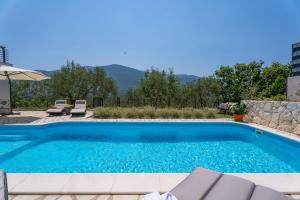 Villa Pasika with private 31m2 pool, summer kitchen with BBQ, 4 bedrooms