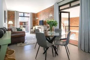 The Xrossing - free parking - Onder-Papegaaiberg