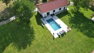 Lubie Apartments Military Lodging - 波乌琴-兹德鲁伊