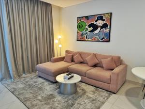Panoramic 1br with Crystal Lagoon & Downtown View