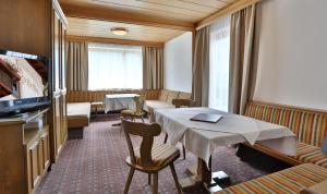 Panoramahotel Fliesserhof