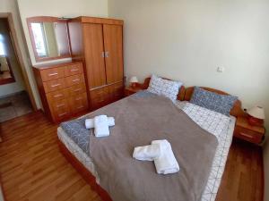 Studio Apartment room in Eagle Rock Apartments