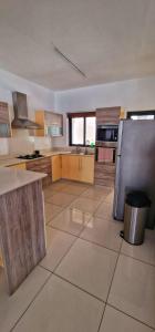 Relax in this Oceanside Apartment - F6