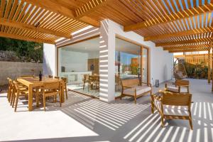 Villa 4 with Pool Soline, Krk, 280 m from beach, by 4Villas