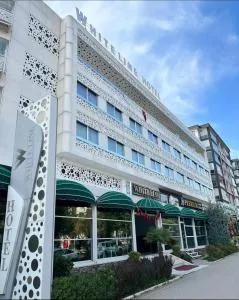 怀特莱恩精品酒店 - 马拉蒂亚