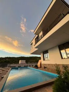 Inn OZZ Almaty - Kamenskoye Plato