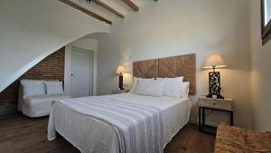 Masos Bruguera - Finca Llambrich