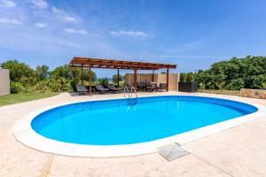 Selena Beach Front Loft with private heatable Pool