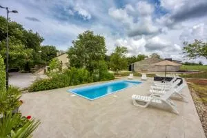 Stancija Napoleon - 泽敏