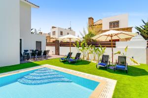 Villa Dara by Ezoria Villas