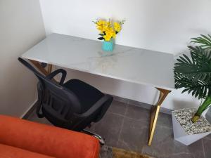 Snug City Escape 1 BR Gatundu Heights, Kileleshwa 813