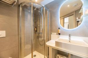 Hotels L'Escale Cote Sud : photos des chambres