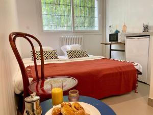 Small studette in aparthotel