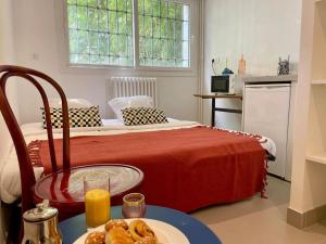 Small studette in aparthotel