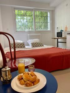 Small studette in aparthotel