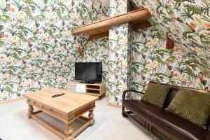 Maisons de vacances Joseph, Adeline & Nous (Gite au coeur du vignoble) : Maison 4 Chambres