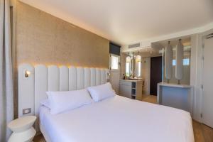 Hotels L'Escale Cote Sud : photos des chambres