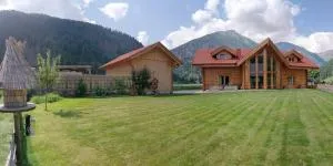 Houghton Haus - Rabisch