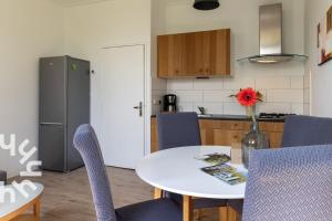 OV593 - 4P apartment in the heart of Giethoorn on the village canal