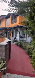 Kyrentaras by the Hills, Bhimtal