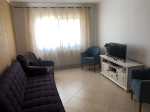 APARTAMENT SUPERB 3 camere ÎN VICTORIA - LA POALELE MUNȚILOR FĂGĂRAȘ - între SIBIU și BRAȘOV