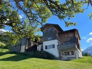 Casa Runs 7113 Camuns, Val Lumnezia - Uors